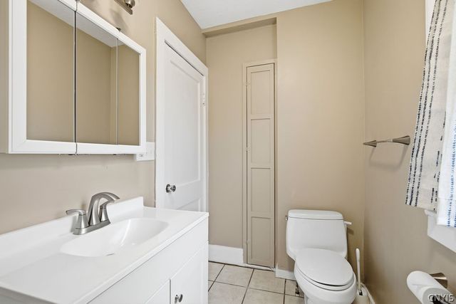 1146 North Glencove Road, Syracuse, NY 13206