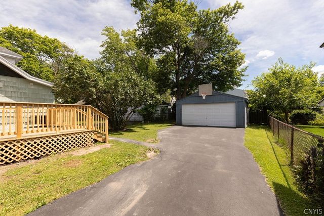 1146 North Glencove Road, Syracuse, NY 13206