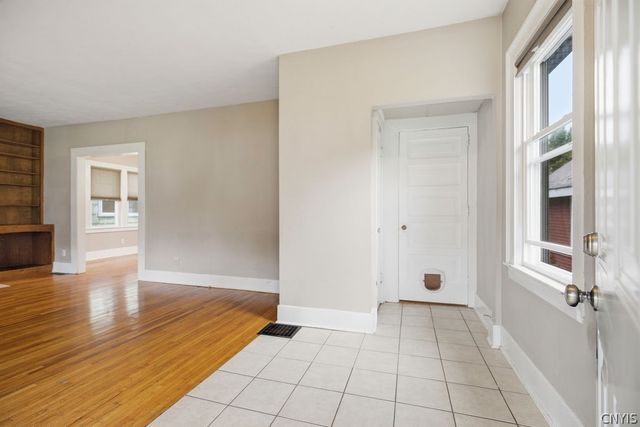 1146 North Glencove Road, Syracuse, NY 13206