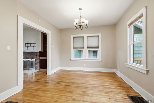 1146 North Glencove Road, Syracuse, NY 13206