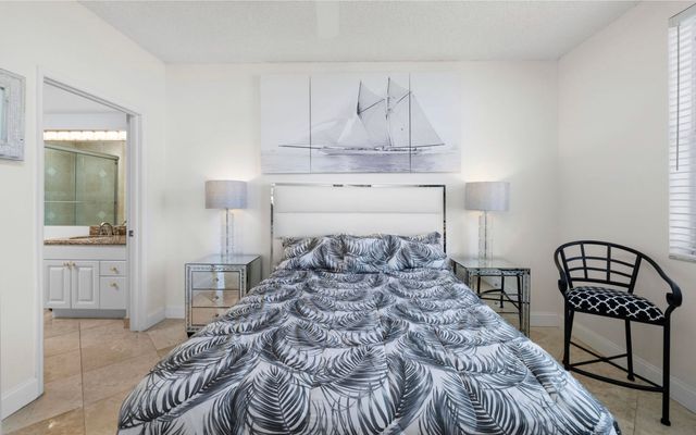 616 Clearwater Park Road 1202, West Palm Beach, FL 33401