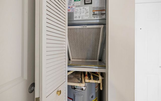 616 Clearwater Park Road 1202, West Palm Beach, FL 33401