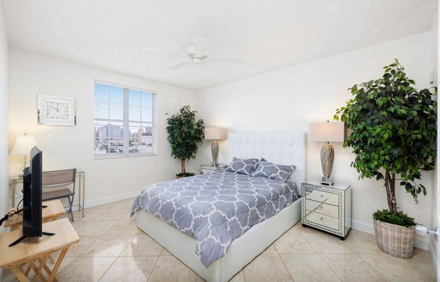 616 Clearwater Park Road 1202, West Palm Beach, FL 33401