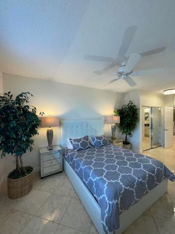 616 Clearwater Park Road 1202, West Palm Beach, FL 33401