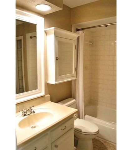 6731 Belmont Street, West University Place, TX 77005