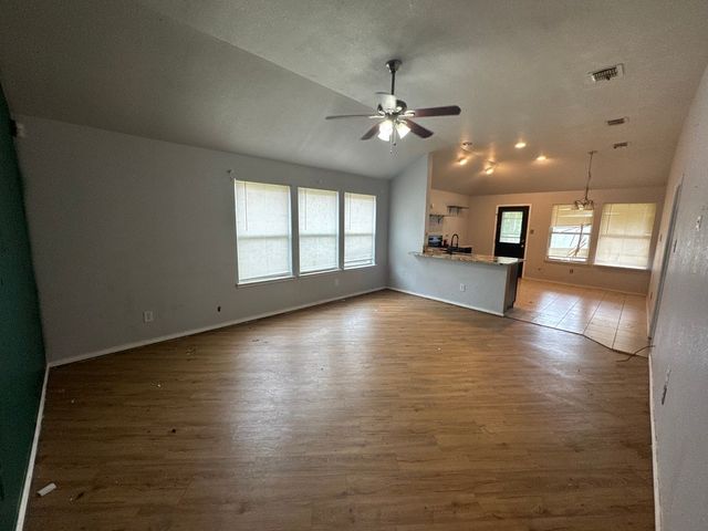 1712 Ironworks Drive, Dallas, TX 75253
