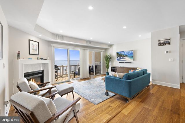 401 BAY SHORE DR #2B, Barnegat, NJ 08005