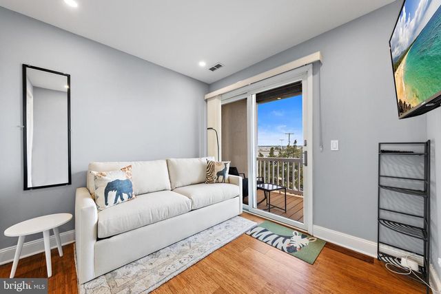 401 BAY SHORE DR #2B, Barnegat, NJ 08005