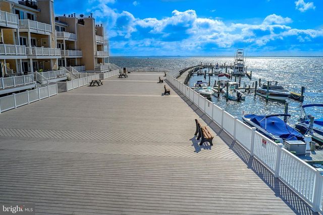 401 BAY SHORE DR #2B, Barnegat, NJ 08005