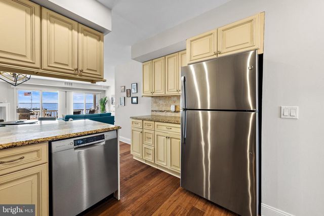 401 BAY SHORE DR #2B, Barnegat, NJ 08005
