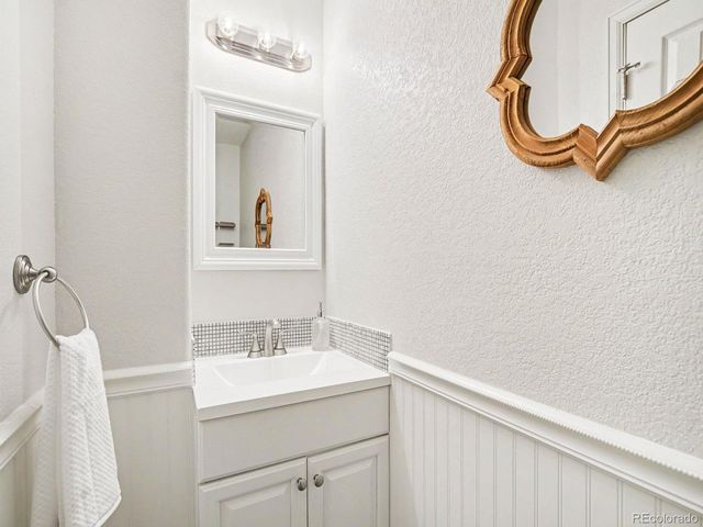 7734 Quartz St, Arvada, CO 80007
