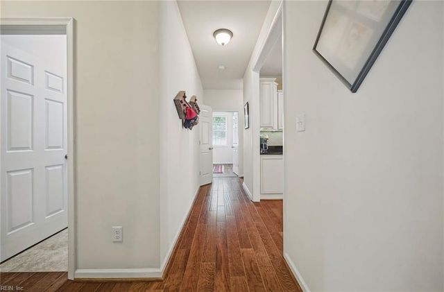1328 Waycroft RCH, Chesapeake, VA 23320