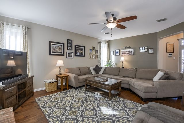 3218 Essex Drive, Mansfield, TX 76063