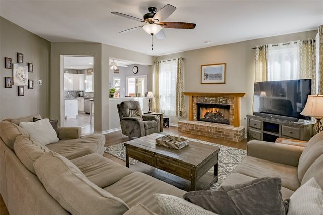 3218 Essex Drive, Mansfield, TX 76063