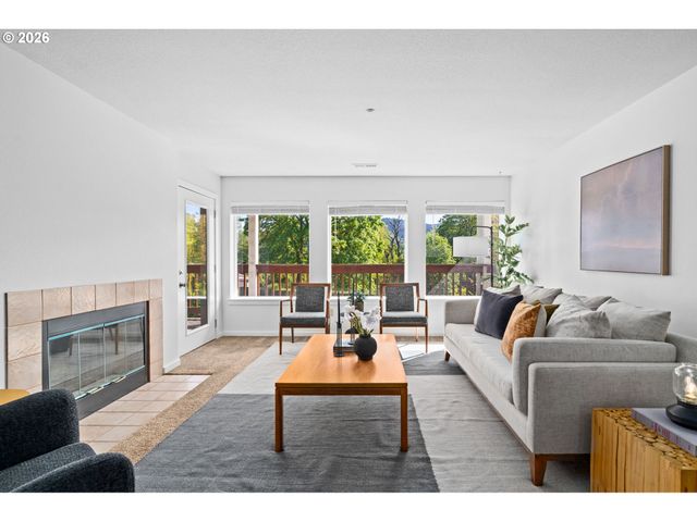 6718 N RICHMOND Ave, Portland, OR 97203