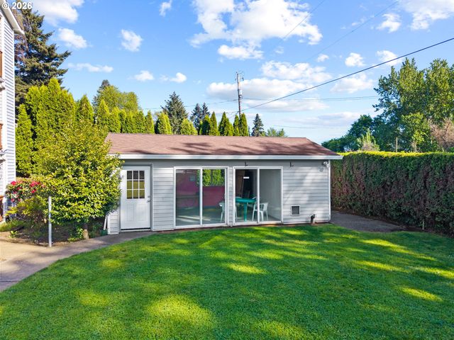 6718 N RICHMOND Ave, Portland, OR 97203