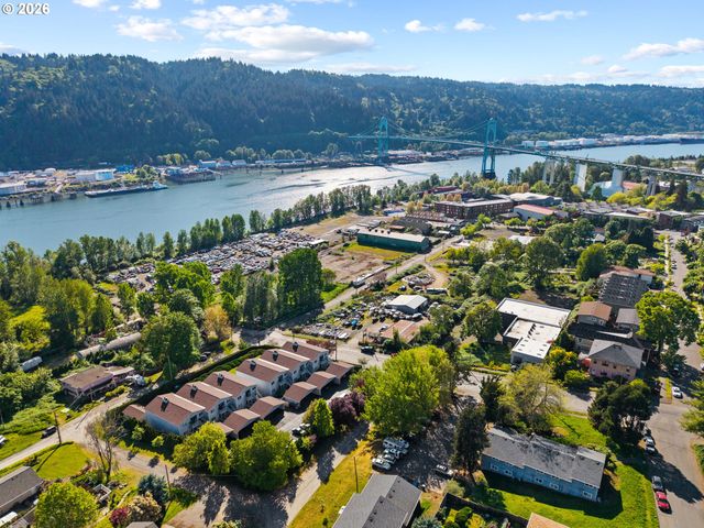 6718 N RICHMOND Ave, Portland, OR 97203