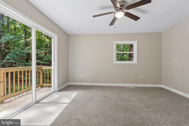 576 MANOR RD, Front Royal, VA 22630