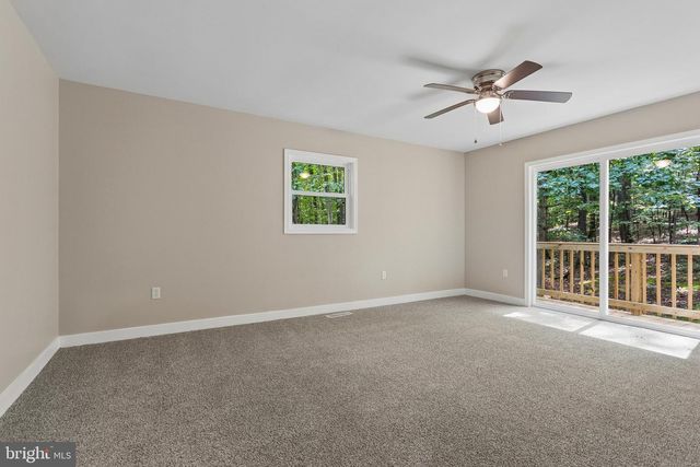 576 MANOR RD, Front Royal, VA 22630