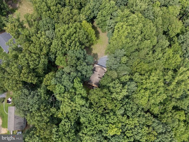 576 MANOR RD, Front Royal, VA 22630
