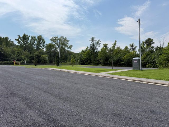 576 MANOR RD, Front Royal, VA 22630