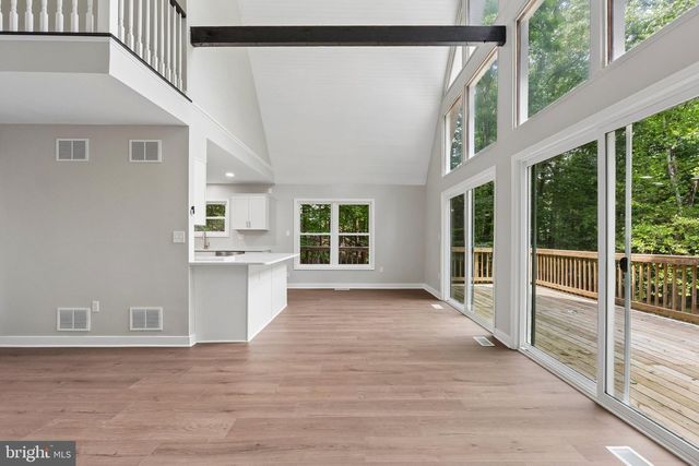 576 MANOR RD, Front Royal, VA 22630