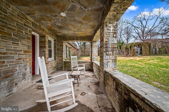 922 FAIRWAY DR, Towson, MD 21286