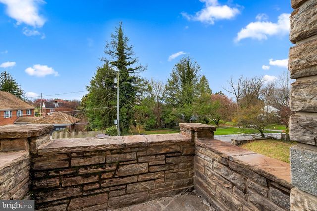 922 FAIRWAY DR, Towson, MD 21286