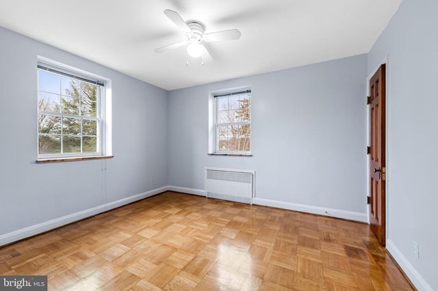 922 FAIRWAY DR, Towson, MD 21286