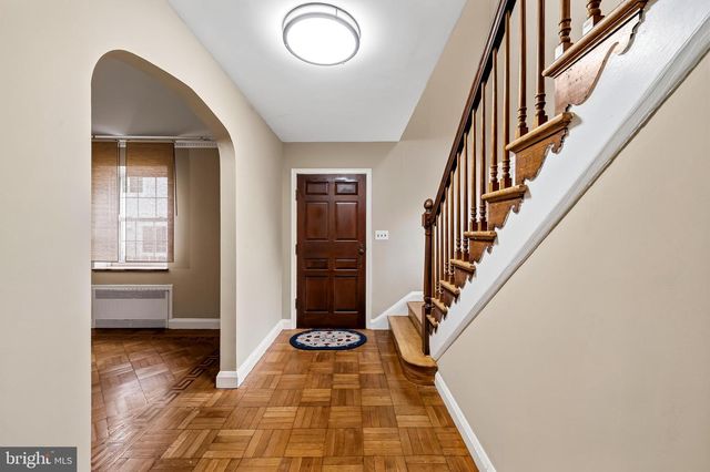 922 FAIRWAY DR, Towson, MD 21286