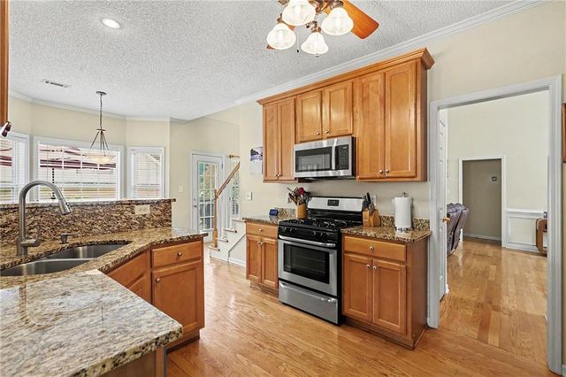 5 Park Forest Curve, Newnan, GA 30265
