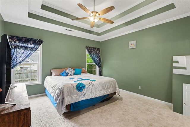 5 Park Forest Curve, Newnan, GA 30265