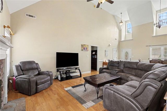 5 Park Forest Curve, Newnan, GA 30265