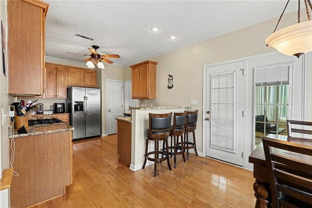 5 Park Forest Curve, Newnan, GA 30265