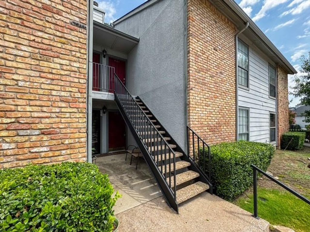 15151 Berry Trail 805, Dallas, TX 75248
