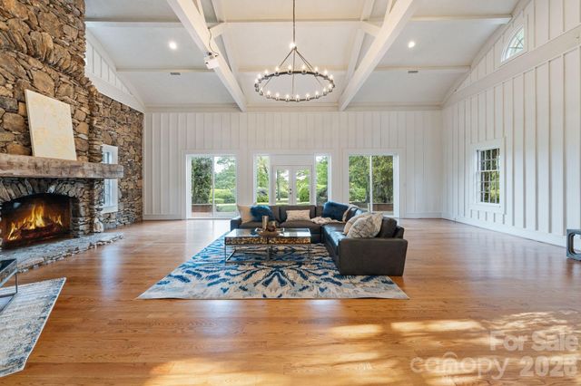1486 Knolls Drive, Newton, NC 28658