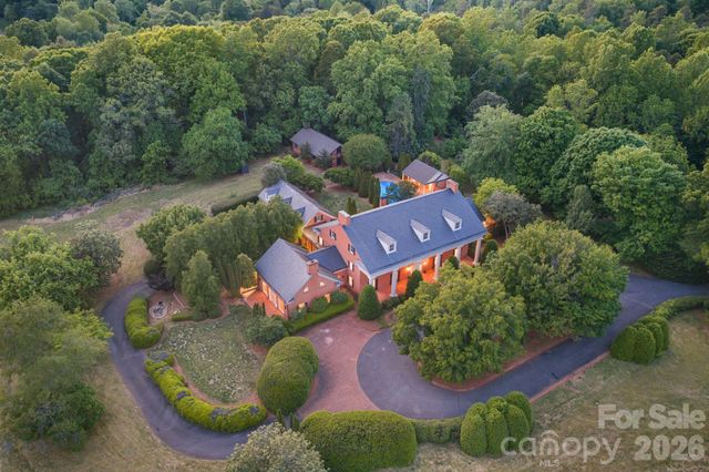 1486 Knolls Drive, Newton, NC 28658