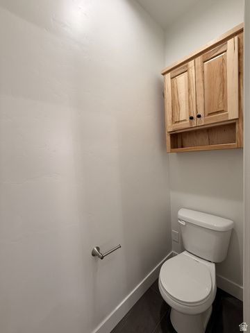 866 E 130 N, Hyde Park, UT 84318