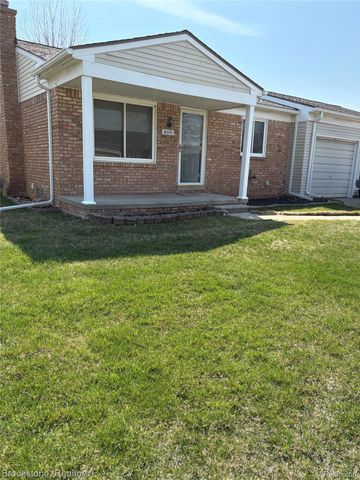 16444 E Terrace Ct, Roseville, MI 48066