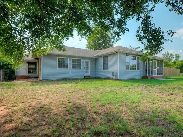 1201 N Beard Avenue, Shawnee, OK 74801