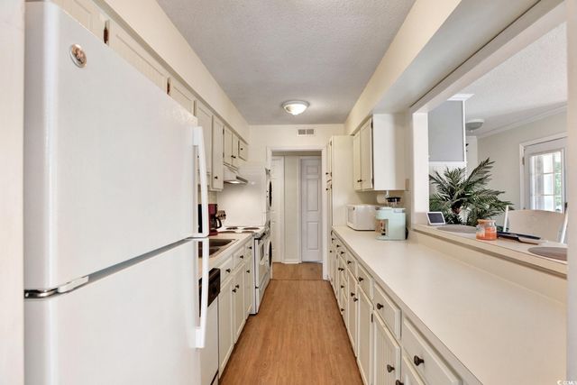 211 76th Ave N Apt A3, Myrtle Beach, SC 29572