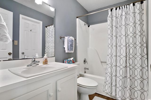 211 76th Ave N Apt A3, Myrtle Beach, SC 29572