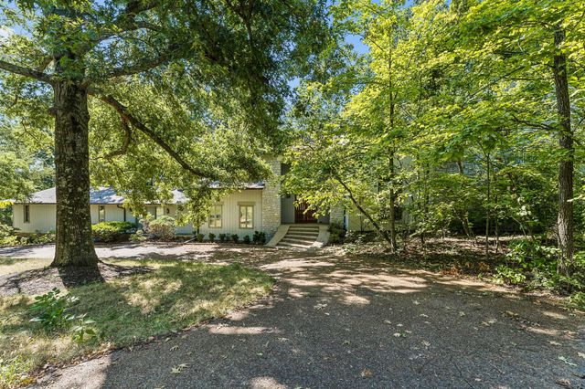 5870 Fredricksburg Dr, Nashville, TN 37215