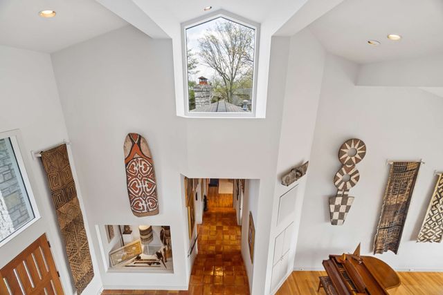 5870 Fredricksburg Dr, Nashville, TN 37215