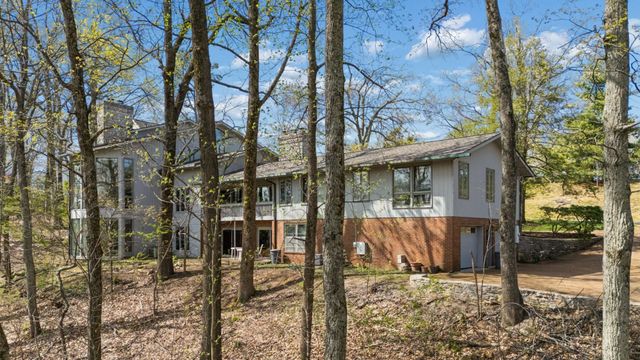 5870 Fredricksburg Dr, Nashville, TN 37215