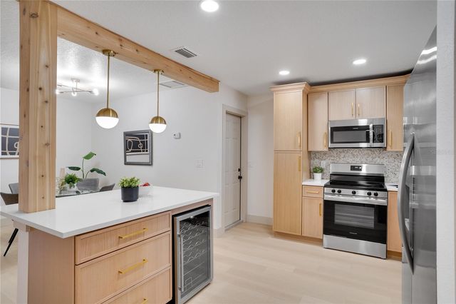 1543 EVERGREEN AVENUE S, Clearwater, FL 33756