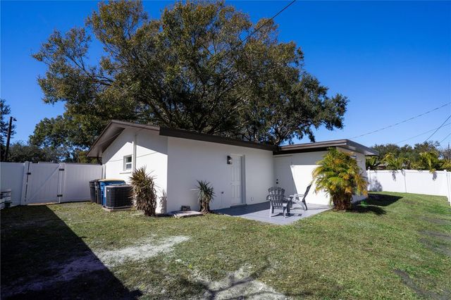1543 EVERGREEN AVENUE S, Clearwater, FL 33756