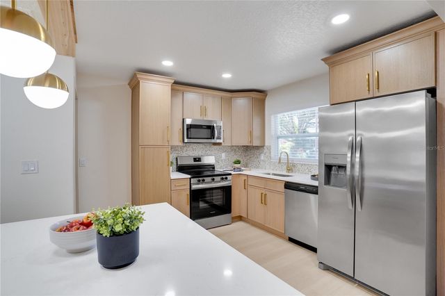 1543 EVERGREEN AVENUE S, Clearwater, FL 33756