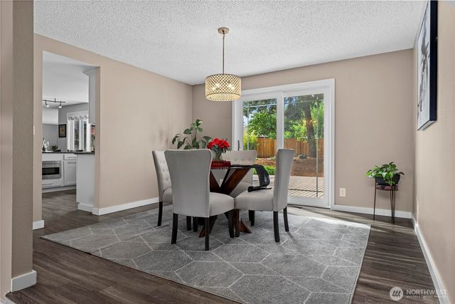 3706 S 256th Court, Kent, WA 98032