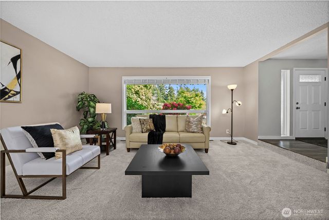3706 S 256th Court, Kent, WA 98032
